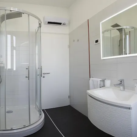 And Perfect Dream In سبليت