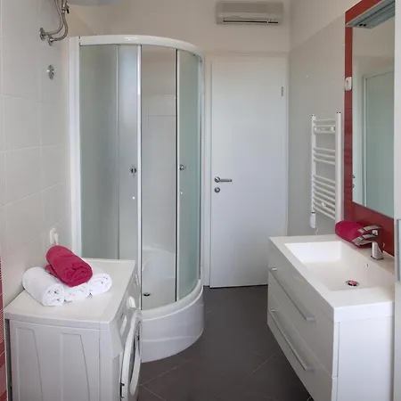 And Perfect Dream In 4*